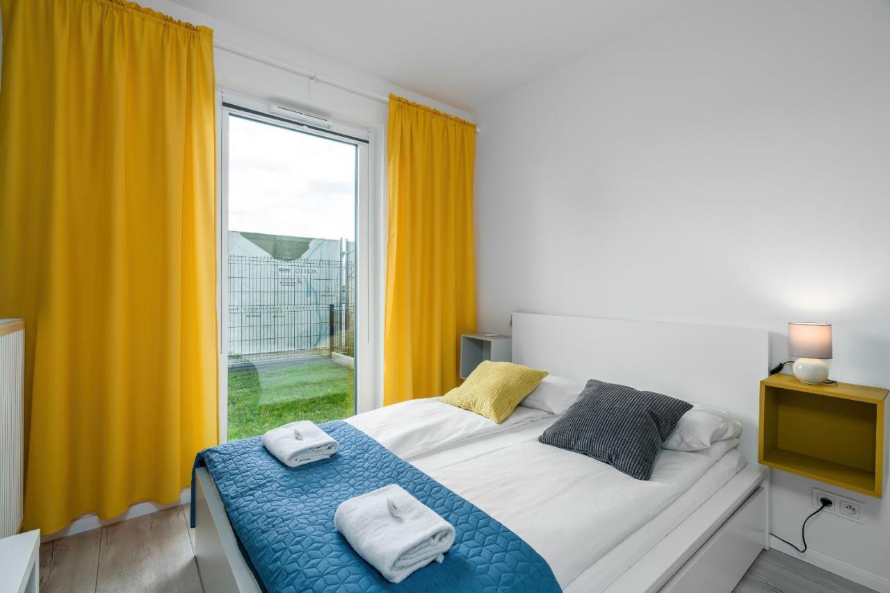 Esencja Apartments With Free Parking Garbary 104 By Noclegi Renters Poznan Exterior photo