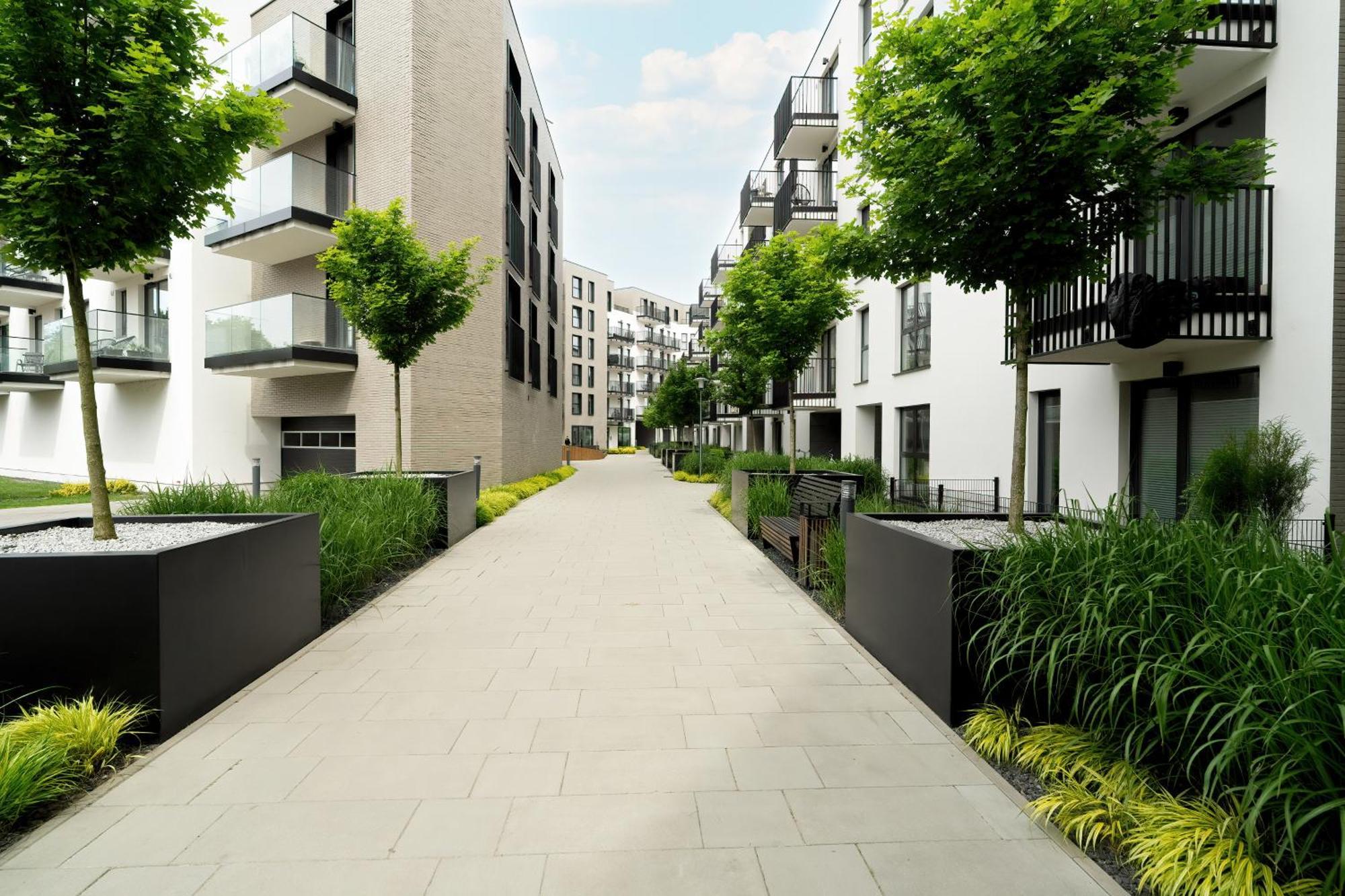 Esencja Apartments With Free Parking Garbary 104 By Noclegi Renters Poznan Exterior photo