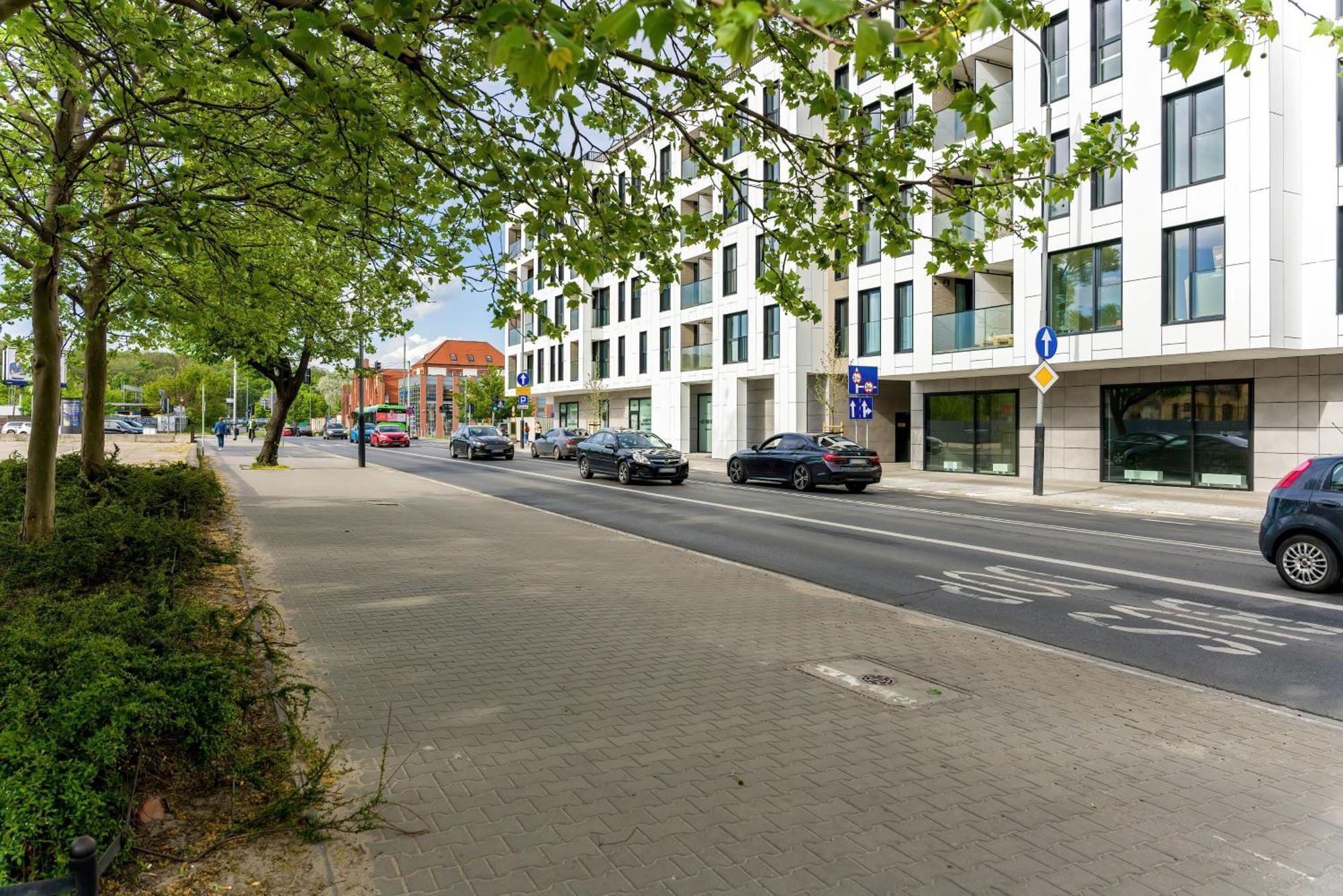 Esencja Apartments With Free Parking Garbary 104 By Noclegi Renters Poznan Exterior photo